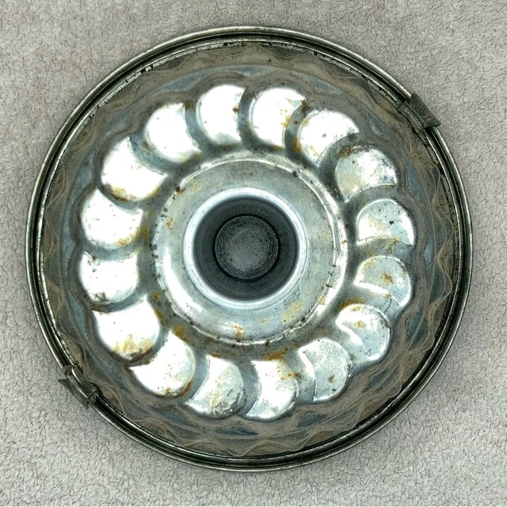 Antique 1920s Steamed Pudding Pudding/Cake Mold Lid Vintage VTG Retro Primitive